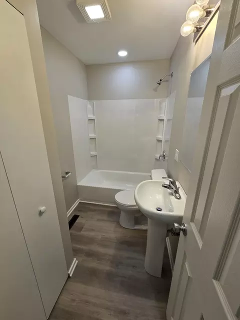 60 S Seebert St, Cary, IL 60013 photo 8