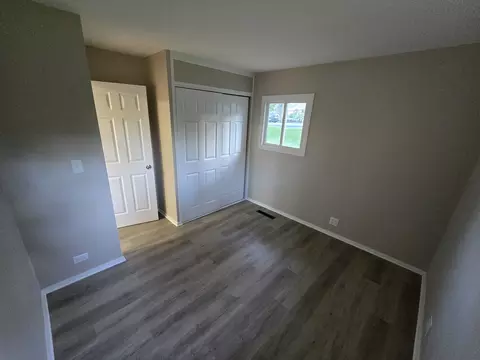 60 S Seebert St, Cary, IL 60013 photo 10