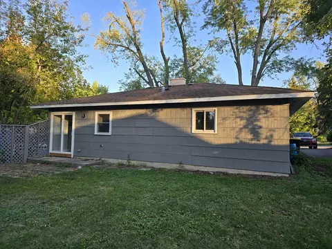 60 S Seebert St, Cary, IL 60013 photo 3