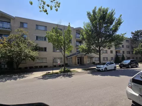 5251 Galitz St #410, Skokie, IL 60077