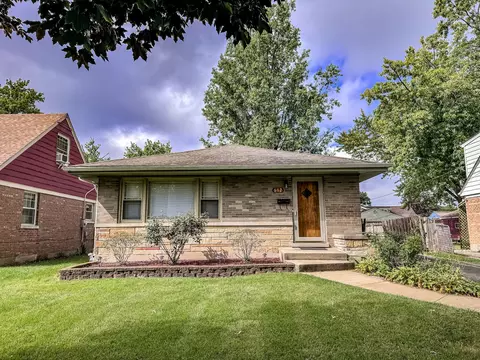 612 N Hillside Ave, Hillside, IL 60162