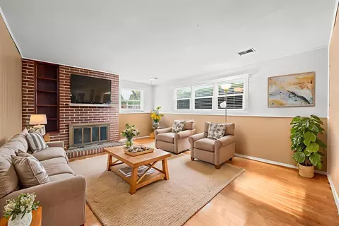 3590 Winston Dr, Hoffman Estates, IL 60192 photo 16