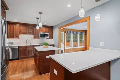 3590 Winston Dr, Hoffman Estates, IL 60192 photo 8