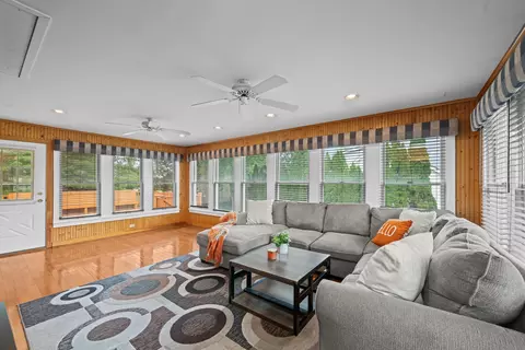 3590 Winston Dr, Hoffman Estates, IL 60192 photo 10