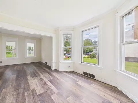 Living - 19 E 102nd Pl, Chicago, IL 60628 photo 3 of 5