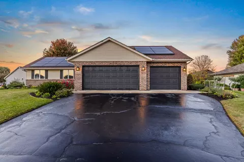 6472 Corinas Curv, Rockford, IL 61103