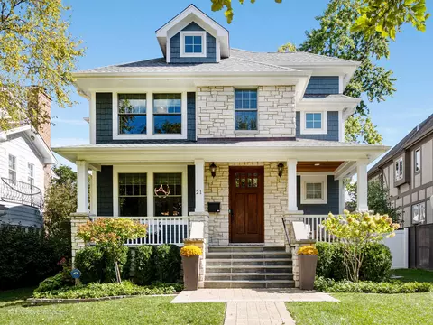 21 S Bruner St, Hinsdale, IL 60521