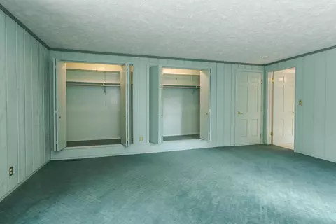 Bedroom - 2001 Cloud St, Bloomington, IL 61701 photo 8 of 11