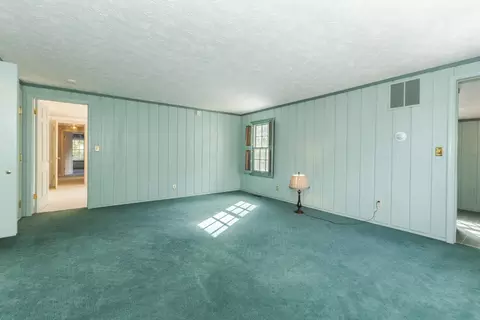 Bedroom - 2001 Cloud St, Bloomington, IL 61701 photo 9 of 11