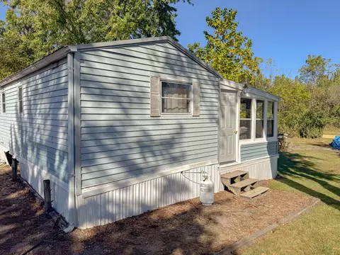28141 Woodhaven, Sublette, IL 61367
