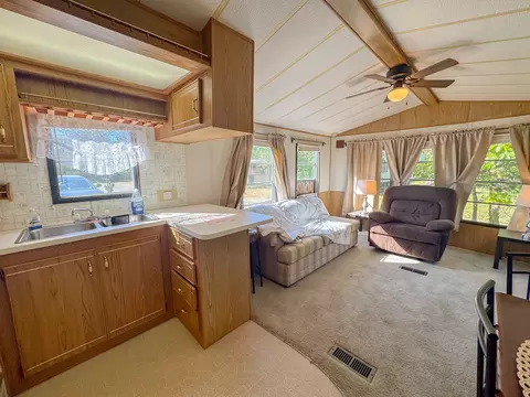 28141 Woodhaven, Sublette, IL 61367 photo 7