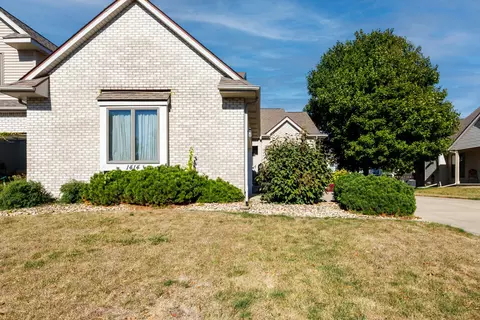 Exterior - 1414 Tamarack Cc Trl # B, Normal, IL 61761 photo 10 of 10