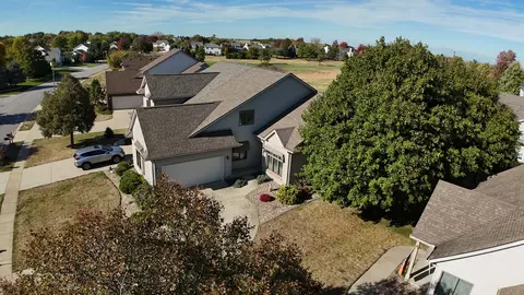 View/Area - 1414 Tamarack Cc Trl # B, Normal, IL 61761 photo 7 of 8