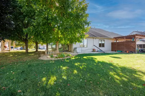Exterior - 1414 Tamarack Cc Trl # B, Normal, IL 61761 photo 6 of 10