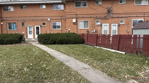 Exterior - Undisclosed, Des Plaines, IL 60016 photo 3 of 3