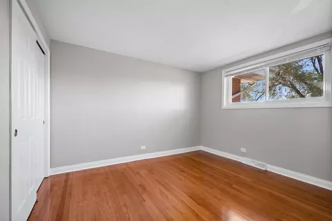 Bedroom - Undisclosed, Des Plaines, IL 60016 photo 1 of 3