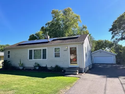 Exterior - 5107 Willow Ln, Mchenry, IL 60050 photo 2 of 10