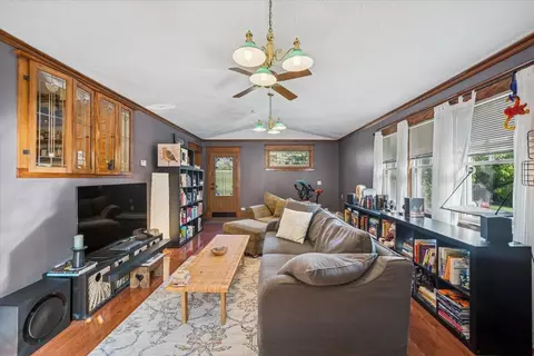 229 Vincent Pl, Elgin, IL 60123 photo 13