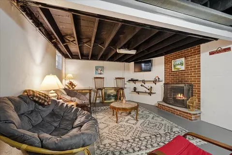 Living - 1485 E Forest Ave, Des Plaines, IL 60018 photo 2 of 2