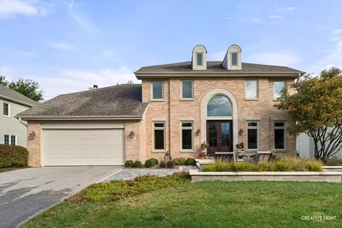 2131 Snow Creek Rd, Naperville, IL 60564