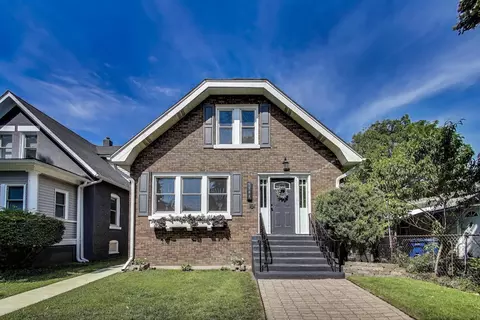 1102 Wadsworth Ave, North Chicago, IL 60064