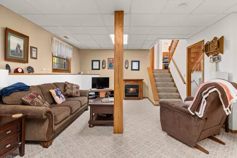 Living - 2636 Little Bluestem Rd, Morris, IL 60450 photo 3 of 3