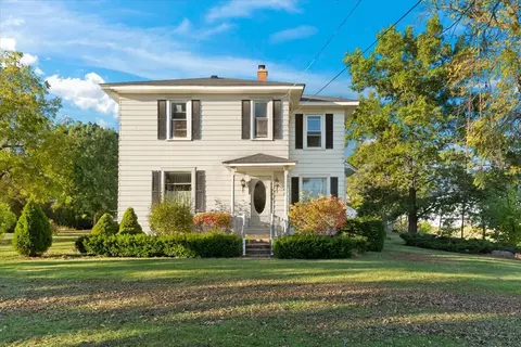 116 E Monaville Rd, Lake Villa, IL 60046