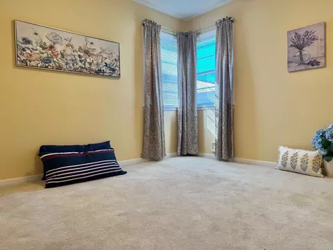 Bedroom - 1440 S 4th Ave, Des Plaines, IL 60018 photo 2 of 2