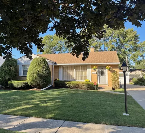 1440 S 4th Ave, Des Plaines, IL 60018