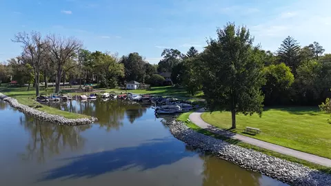 View/Area - 208 S River Rd, Fox River Grove, IL 60021 photo 13 of 14