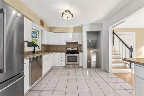 Kitchen - 208 S River Rd, Fox River Grove, IL 60021 photo 3 of 3