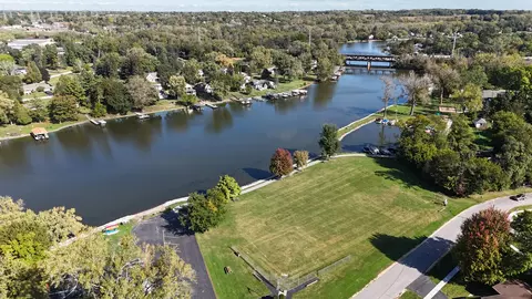 View/Area - 208 S River Rd, Fox River Grove, IL 60021 photo 14 of 14