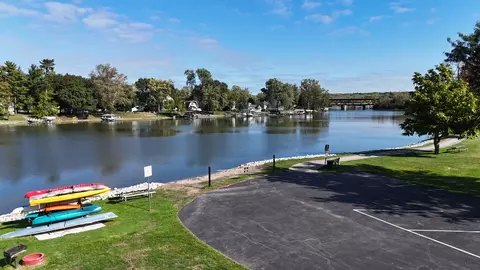 View/Area - 208 S River Rd, Fox River Grove, IL 60021 photo 12 of 14