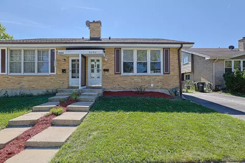 9252 Home Ter, Des Plaines, IL 60016