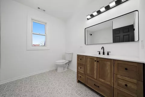 Bath - 201 E 107th St, Chicago, IL 60628 photo 4 of 4