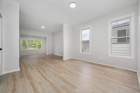 Living - 201 E 107th St, Chicago, IL 60628 photo 1 of 7