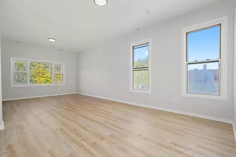 Living - 201 E 107th St, Chicago, IL 60628 photo 5 of 7