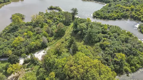 141 Breakenridge Farm Rd, Oak Brook, IL 60523