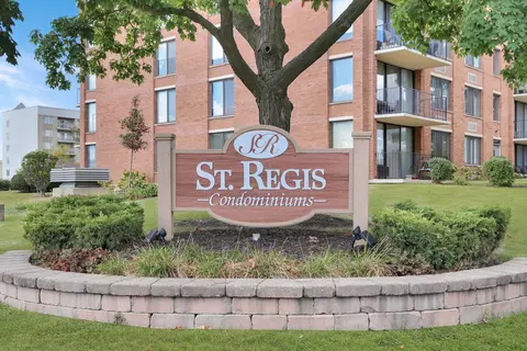 2000 Saint Regis Dr #6G, Lombard, IL 60148