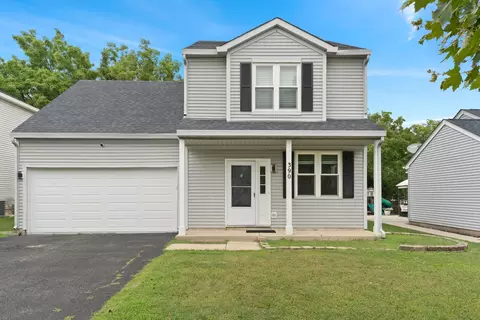 390 E Quaker Hollow Ln, Round Lake Beach, IL 60073