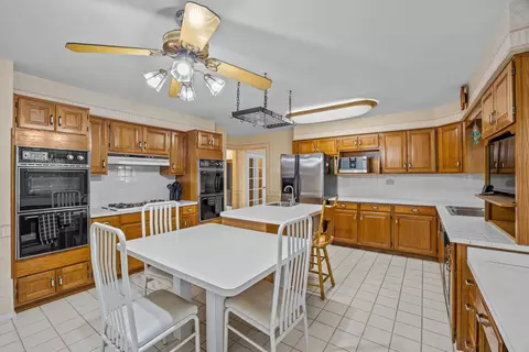 Kitchen - 20801 Alexander St, Olympia Fields, IL 60461 photo 1 of 3