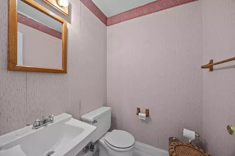 Bath - 20801 Alexander St, Olympia Fields, IL 60461 photo 2 of 8
