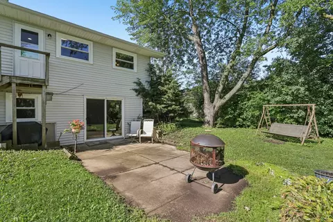 Exterior - 540 Jamison Ln, Hoffman Estates, IL 60169 photo 4 of 8