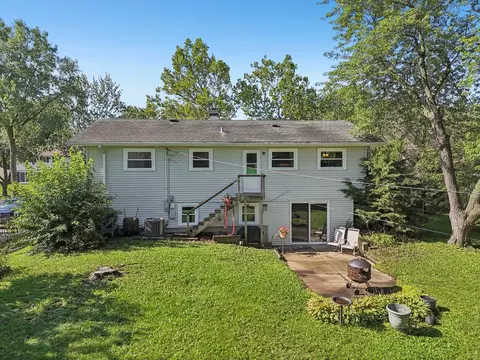 Exterior - 540 Jamison Ln, Hoffman Estates, IL 60169 photo 2 of 8