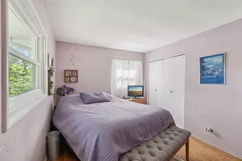 Bedroom - 540 Jamison Ln, Hoffman Estates, IL 60169 photo 2 of 6