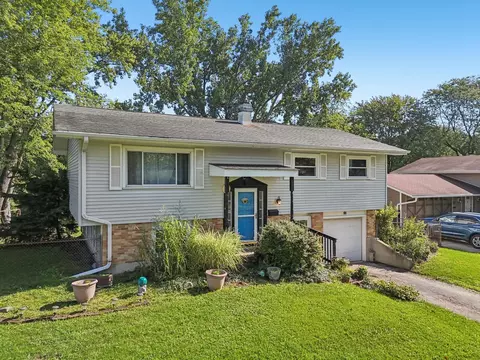 Exterior - 540 Jamison Ln, Hoffman Estates, IL 60169 photo 8 of 8