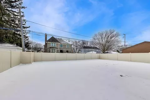 Exterior - 160 E Cayuga Ave, Elmhurst, IL 60126 photo 2 of 3