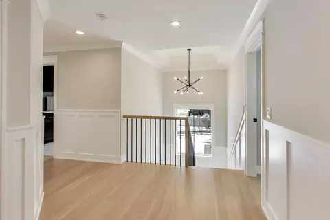Entry Way - 160 E Cayuga Ave, Elmhurst, IL 60126 photo 2 of 2