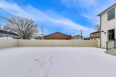 Exterior - 160 E Cayuga Ave, Elmhurst, IL 60126 photo 3 of 3