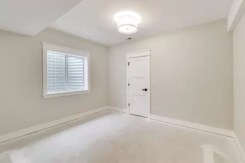 Bedroom - 160 E Cayuga Ave, Elmhurst, IL 60126 photo 4 of 4